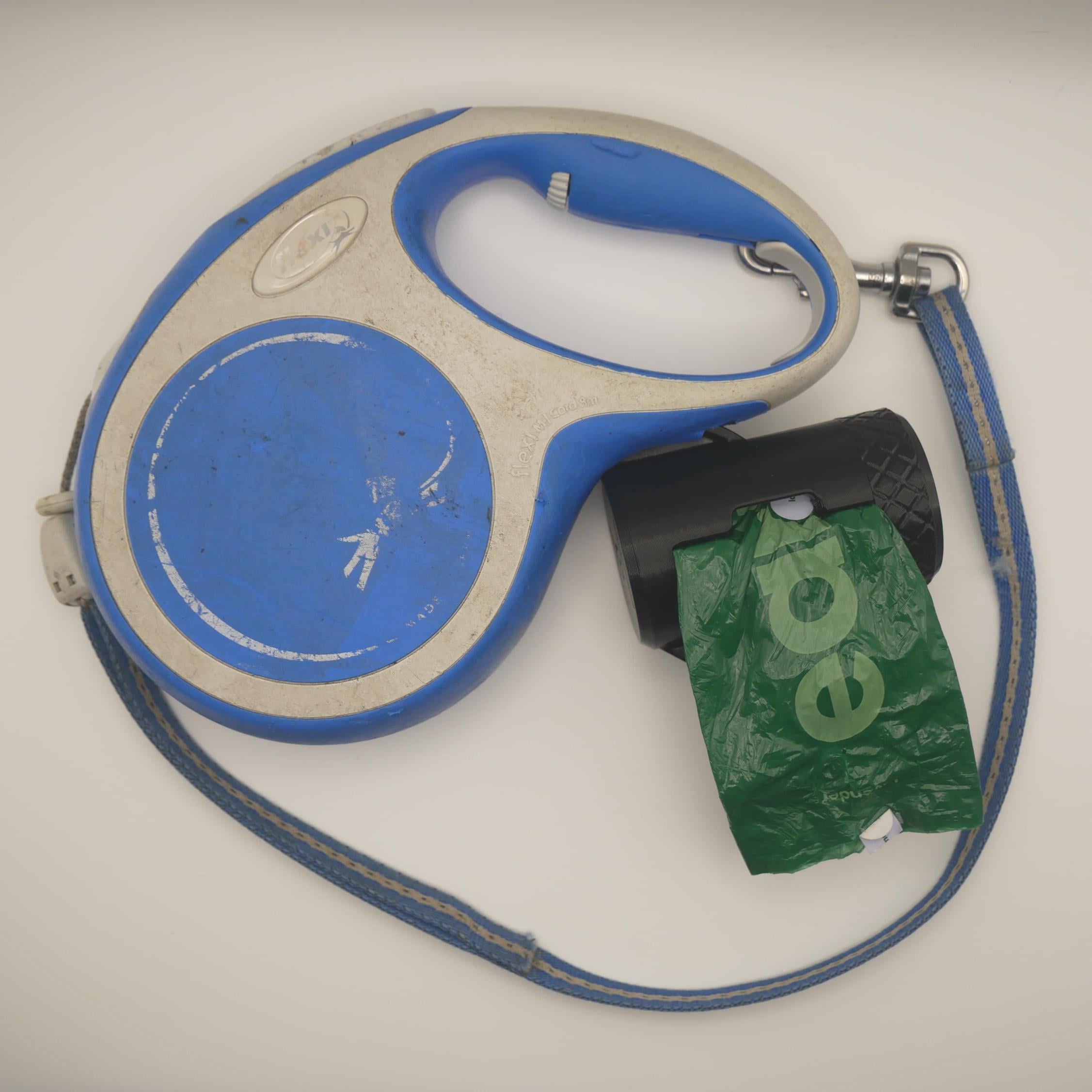 Slimline Poo Bag Dispenser for Flexi Retractable Leads